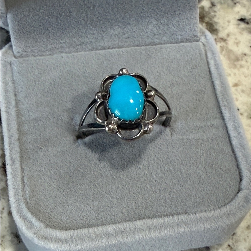 Vintage Turquoise Stamped Sterling Silver Ring. Size 7.5